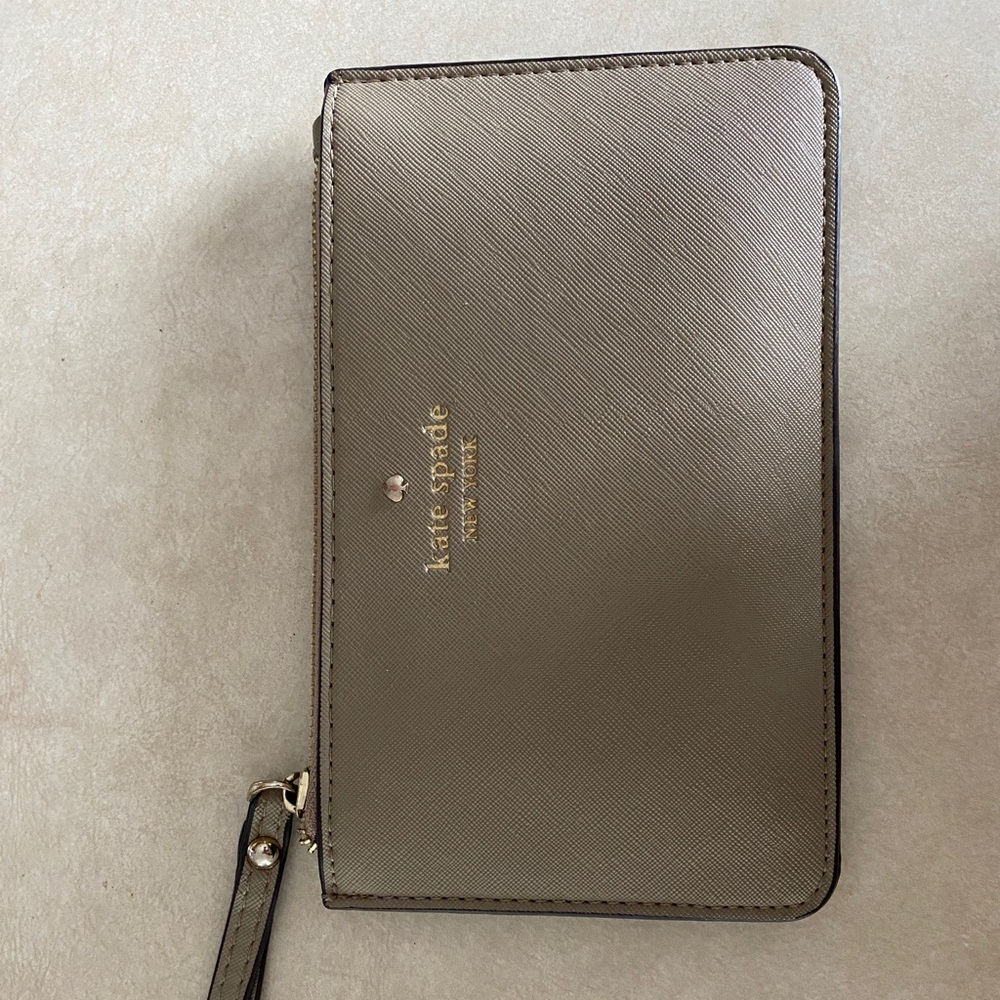 Wristlet